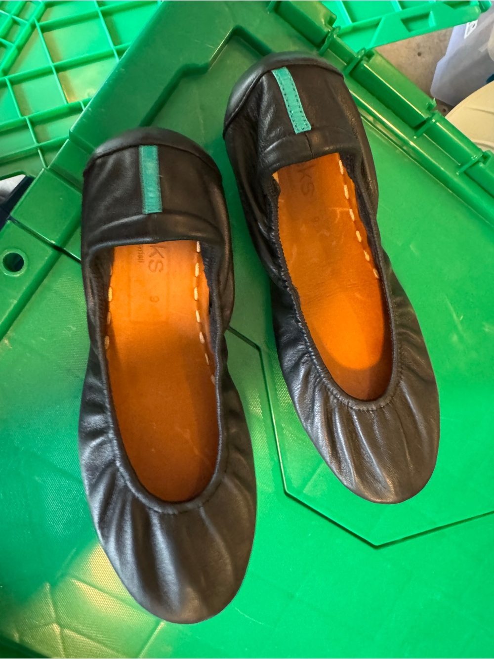 Black Tieks